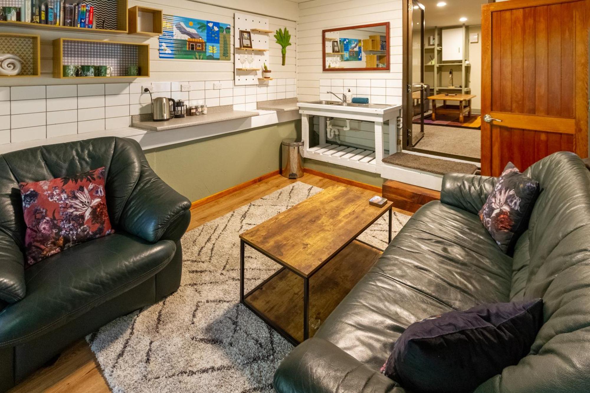 Sherwood Lodge 4-Bedroom Holiday Home With Spectacular Views Christchurch Exterior photo