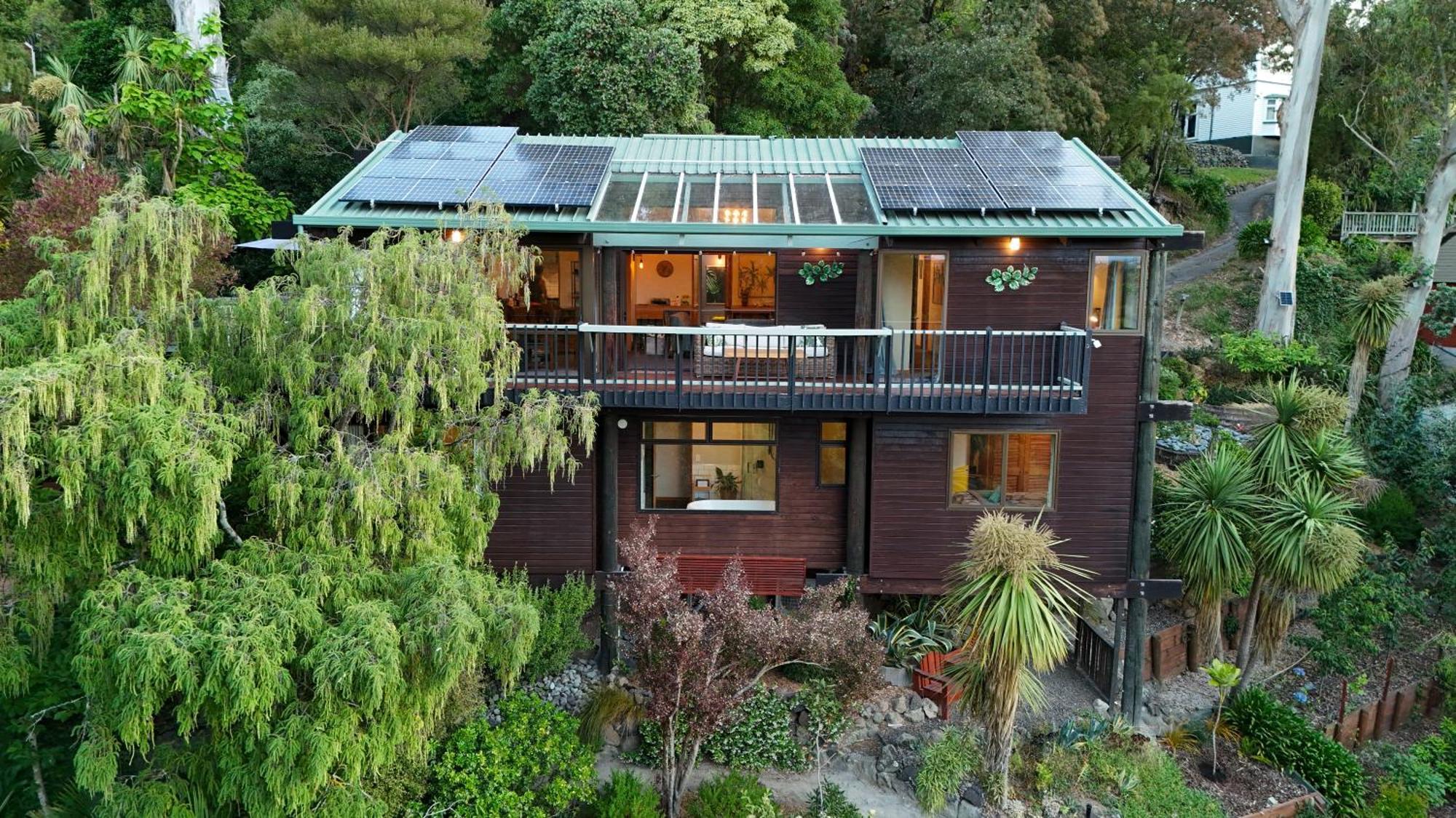 Sherwood Lodge 4-Bedroom Holiday Home With Spectacular Views Christchurch Exterior photo